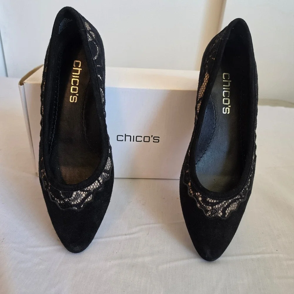 Chicos Black Suede Lace Scalloped Pointed Toe Flats Shoes Womens Size 7.5 M
